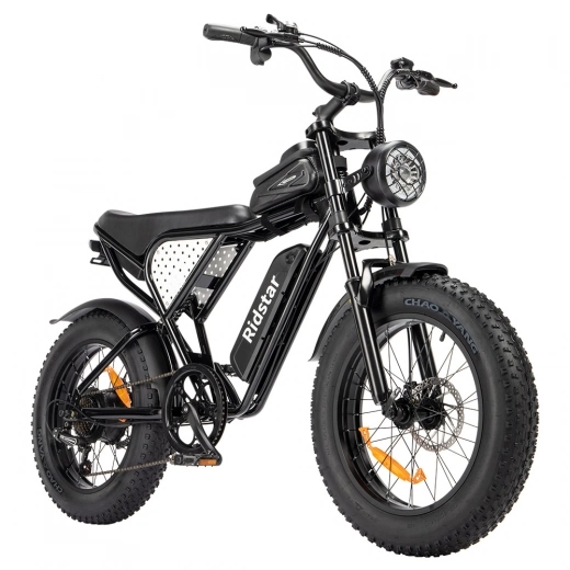 Ridstar Q20 mini hiekkaisella rannalla