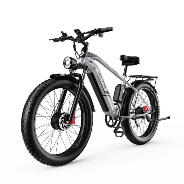 DUOTTS F26 sähköfatbike edestä kuvattuna