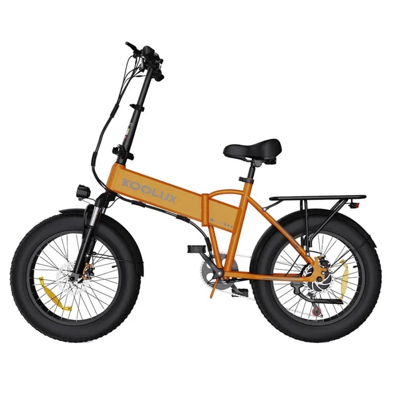 Koolux BK10S 750W taitettava sähköpyörä folded autotallissa