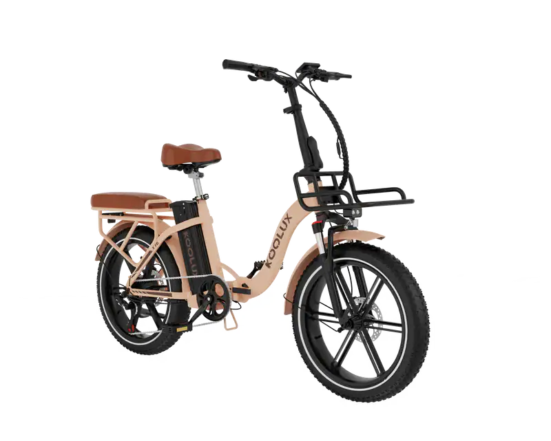 Koolux X16 sähköfatbike leveillä renkailla kaupunkiajossa
